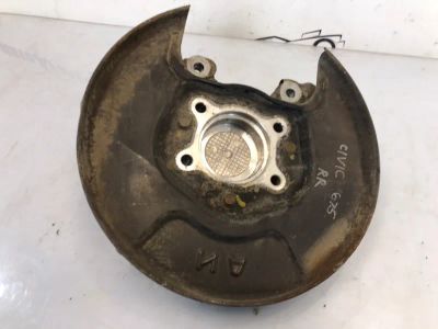 Лот: 21705638. Фото: 1. поворотный кулак Honda Civic 4D... Двигатель и элементы двигателя