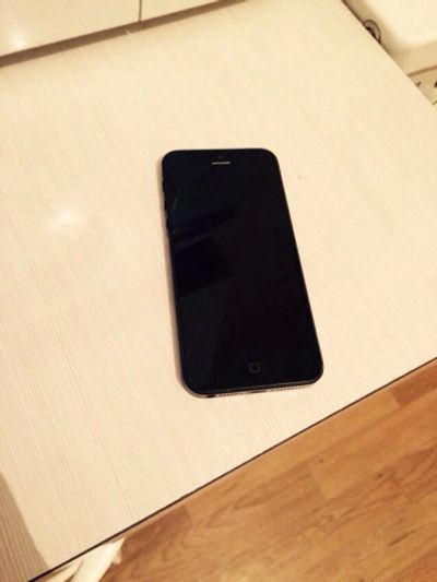 Лот: 5270866. Фото: 1. Apple iPhone 5 16gb black. Смартфоны