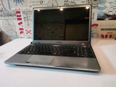 Лот: 23460151. Фото: 1. Ноутбук Samsung NP355V5C-A02RU. Ноутбуки