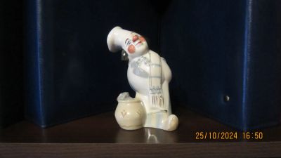 Лот: 24398163. Фото: 1. Фарфоровая статуэтка "Повар с... Фарфор, керамика