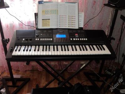 Лот: 1822012. Фото: 1. синтезатор yamaha psr-e423 + бонус. Клавишные