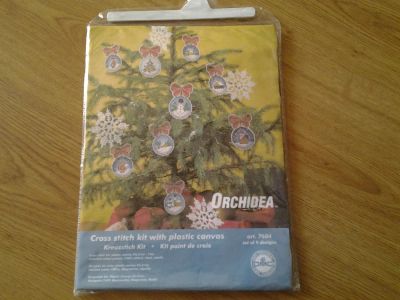 Лот: 7755112. Фото: 1. вышивка новогодние шары. Вышивание