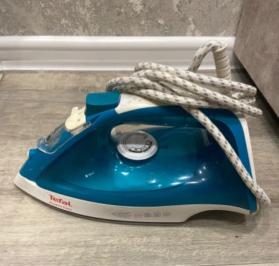 Лот: 24671215. Фото: 1. Утюг Tefal. Утюги, парогенераторы, отпариватели