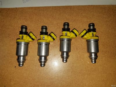 Лот: 14482543. Фото: 1. форсунки Toyota 3S-FE 23250-74040... Топливная система