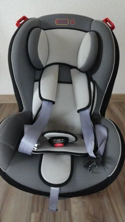 Лот: 11239708. Фото: 1. Автокресло Geburt группы 0+I+II... Детские автокресла