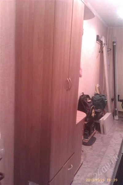 Лот: 2625398. Фото: 1. Шкаф в прихожую за символическую... Прихожие, гардеробные