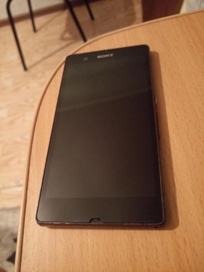 Лот: 7947886. Фото: 1. Sony Xperia Z C6603. Смартфоны