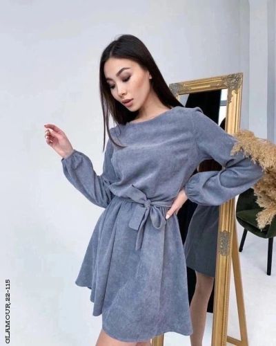 Лот: 25783159. Фото: 1. Платье вельветовое серое Размер... Платья