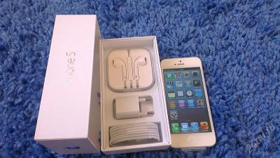 Лот: 2462561. Фото: 1. Iphone 5 16Gb White. Смартфоны