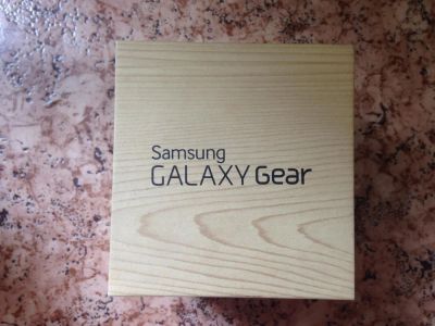 Лот: 6003193. Фото: 1. Samsung Galaxy gear. Торг!!!. Смарт-часы, фитнес-браслеты, аксессуары