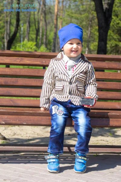 Лот: 4336463. Фото: 1. Модный полосатый костюм для мальчика... Костюмы, пиджаки, комбинезоны