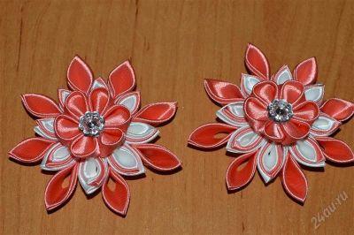 Лот: 2504455. Фото: 1. Резиночки розовые с белым!. Цветы из ткани