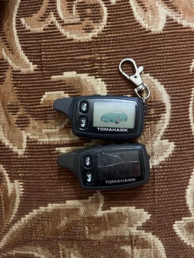 Лот: 23361385. Фото: 1. Брелок tomahawk. Автомобильные сигнализации