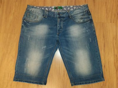 Лот: 7355965. Фото: 1. Шорты мужские джинсовые размер... Брюки, джинсы, шорты