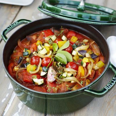 Лот: 24943371. Фото: 1. Кокот круглый Staub 5,85л зеленый... Кастрюли