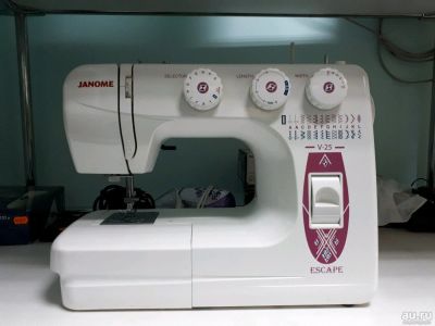 Лот: 10760670. Фото: 1. Швейная машинка Janome v-25. Швейная, вязальная