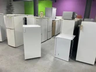 Лот: 21450739. Фото: 1. холодильник бирюса 10 бу код 23716. Холодильники, морозильные камеры