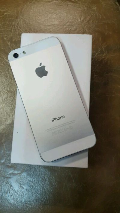 Лот: 9149637. Фото: 1. Iphone 5 16gb. Смартфоны