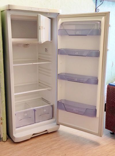 Лот: 18828591. Фото: 1. Холодильник Бирюса 237. Холодильники, морозильные камеры
