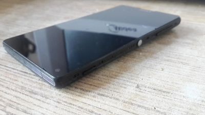 Лот: 9755846. Фото: 1. Sony Xperia ZL C6503. Смартфоны