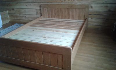Лот: 14945998. Фото: 1. Кровать из массива кедра, новая... Кровати
