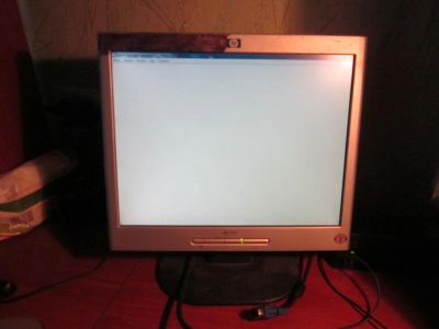 Лот: 8066464. Фото: 1. монитор 15" HP 1502 серебристый. ЖК-мониторы