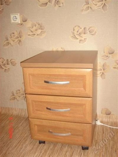 Лот: 2499703. Фото: 1. Тумба выкотная. Другое (офисная мебель и домашние кабинеты)