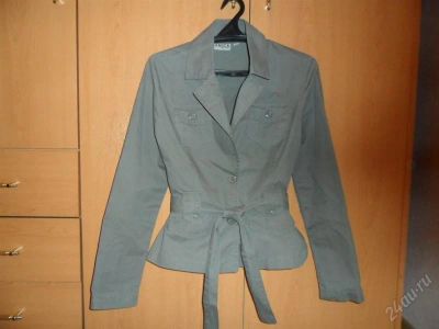 Лот: 933409. Фото: 1. ветровка женская. Верхняя одежда