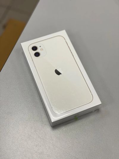 Лот: 15767186. Фото: 1. Смартфон Apple iPhone 11 64Gb... Смартфоны