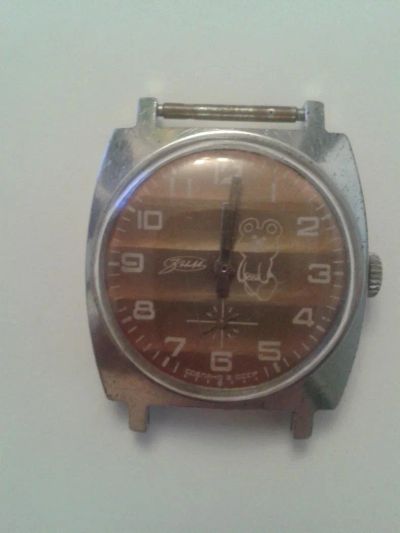 Лот: 10649465. Фото: 1. Часы ЗИМ с олимпийским Мишкой. Оригинальные наручные часы