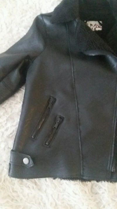 Лот: 9180293. Фото: 1. Куртка кожзам теплая. Верхняя одежда