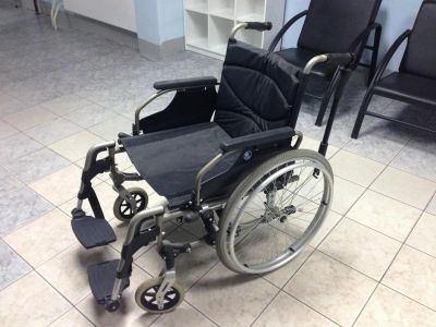 Лот: 7604472. Фото: 1. Инвалидное кресло - коляска. Другое (специализированная мебель)