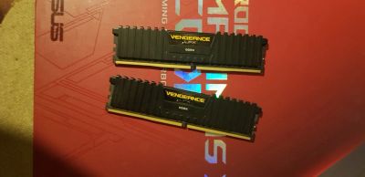 Лот: 15891155. Фото: 1. Оперативная память ddr4 16 Corsair. Оперативная память