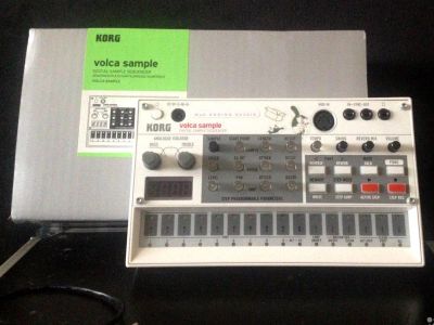 Лот: 15029275. Фото: 1. Korg Volca Sampler. Другое (музыкальные инструменты)