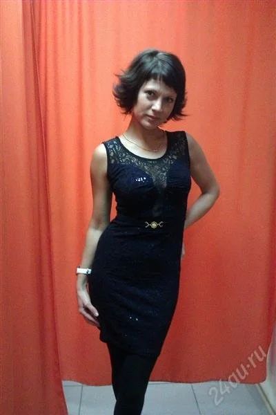 Лот: 2378235. Фото: 1. Новогоднее Нарядное платье. Платья