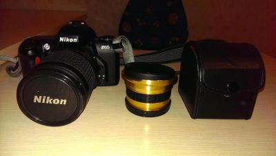 Лот: 6784497. Фото: 1. Продам зеркальную пленочную фотокамеру... Плёночные зеркальные