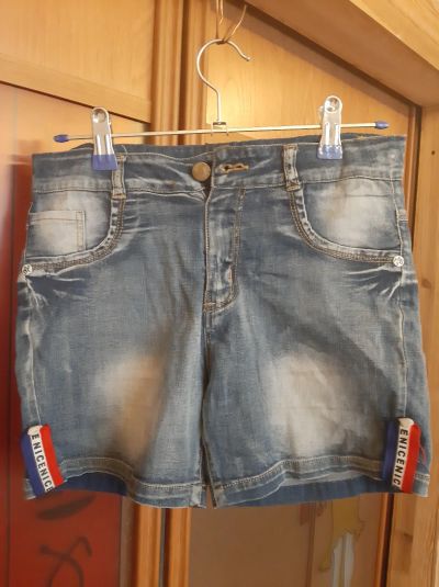 Лот: 17077380. Фото: 1. шорты джинсовые для девочки. Брюки, шорты, джинсы