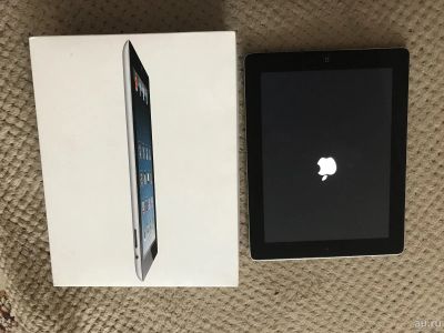 Лот: 17720562. Фото: 1. iPad 4 WiFi. Планшеты