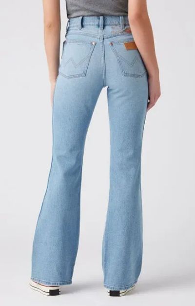 Лот: 21066738. Фото: 1. Женские джинсы Wrangler Westward... Джинсы