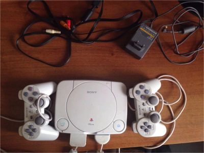 Лот: 9727879. Фото: 1. Sony Playstation 1 One. Игровые приставки, консоли
