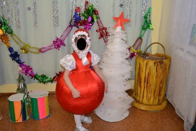 Лот: 8799339. Фото: 1. Детский костюм неваляшки. Детские карнавальные, праздничные костюмы