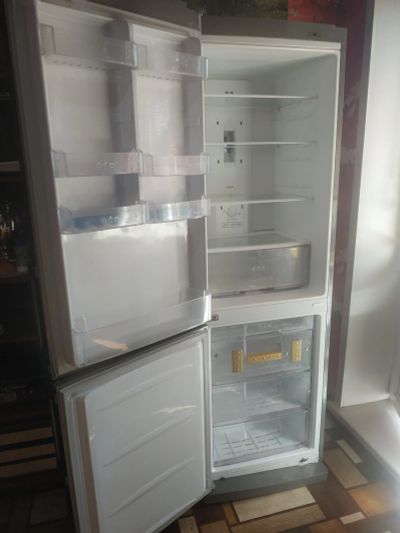 Лот: 16441096. Фото: 1. холодильник LG no frost. Холодильники, морозильные камеры