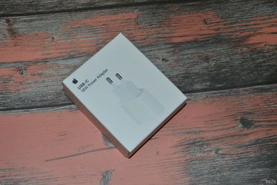 Лот: 15254833. Фото: 1. Сетевое зарядное устройство Apple... Зарядные устройства, блоки питания, адаптеры сетевые для смартфонов