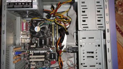 Лот: 10951641. Фото: 1. Asus p5b-plus и процессор 4 ядра. Материнские платы