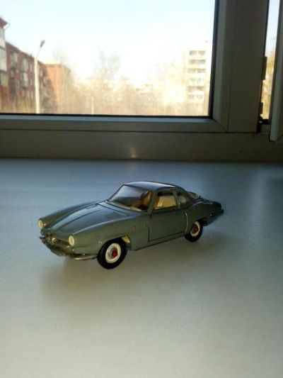 Лот: 9557580. Фото: 1. Альфа Ромео джулия. Автомоделизм