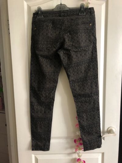 Лот: 17692505. Фото: 1. Брюки-джинсы H&M. Брюки, шорты