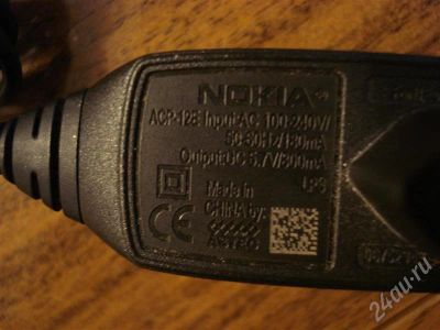 Лот: 346982. Фото: 1. Оригинальная зарядка Nokia ACP-12E... Зарядные устройства, блоки питания, адаптеры сетевые для смартфонов