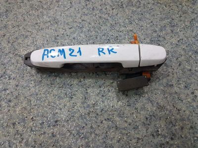 Лот: 20897721. Фото: 1. Ручка двери Toyota Ipsum ACM21W... Кузов