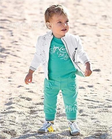 Лот: 2769751. Фото: 1. Костюм тройка для девочки 90 см... Костюмы, пиджаки, комбинезоны