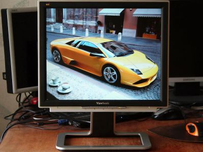 Лот: 4232858. Фото: 1. ViewSonic VX724. ЖК-мониторы